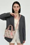 Guess Leona Logo Mini Pembe Kadın Çanta VLT-405