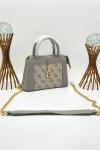 Guess Stephi Gri Mini Logolu Siyah Çanta VLT-489