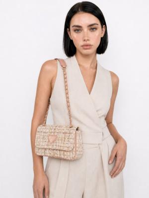 Guess Triangolo Model Kadın Tüvit Zincirli Omuz Çantası