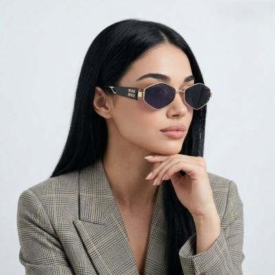 Miu Miu  İthal Kadın Güneş Gözlük G3891-VLL