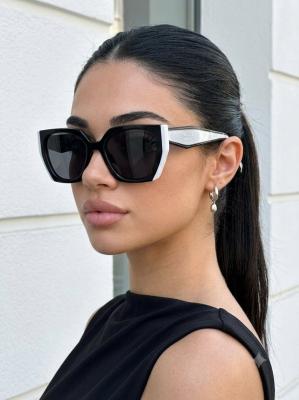 Prada PR 15WS Siyah Beyaz Kadın Güneş Gözlüğü G4636-ILY