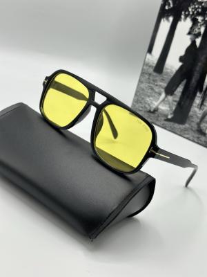 Tom Ford Siyah Çerçeve Sarı Cam Unisex Güneş Gözlüğü G1979-VLL