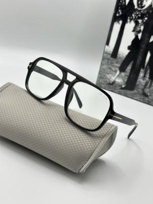 Tom Ford Siyah Çerçeve Şeffaf Cam Unisex Güneş Gözlüğü G1984-VLL