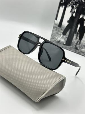 Tom Ford Siyah Çerçeve Siyah Cam Unisex Güneş Gözlüğü G1992-VLL