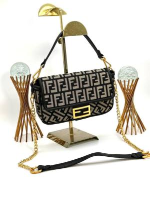 Fendi Baguette Handbag Siyah-Bej Kadın Çanta VLT315 Siyah