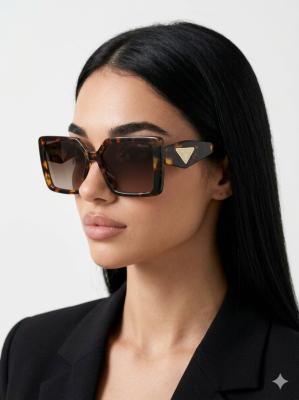 Prada Milano Leopar İthal Kadın Güneş Gözlüğü G4219-VLL Leopar