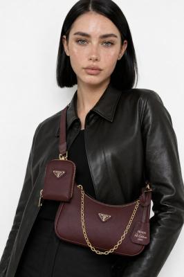 Prada Re-Edition Bordo Saffiano Deri Kadın Omuz Çantası VLT-528 Bordo