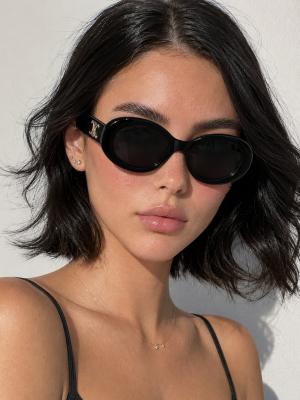 Celine Triomphe 01 CL40194U 25A Siyah Oval Kadın Güneş Gözlüğü G4851-DB Siyah