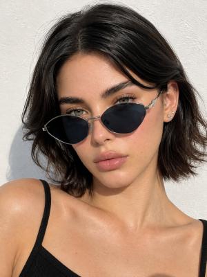 Miu Miu Tasarım Gold Metal Çerçeveli Gümüş Güneş Gözlüğü G4860-DB Siyah