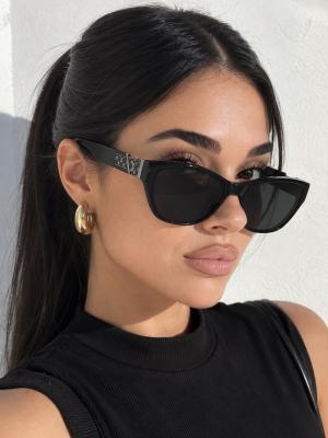 Louis Vuitton Model Siyah Kalın Saplı Cat Eye Kadın Güneş Gözlüğü G4906-CN Siyah