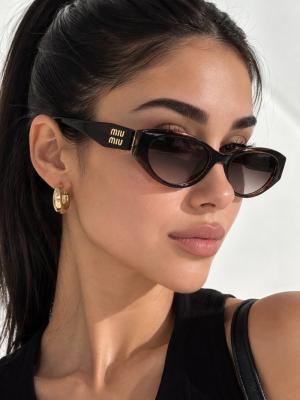 Miu Miu Glimpse MU 11WS Kahverengi Kadın Güneş Gözlüğü G4922-CN Kahverengi